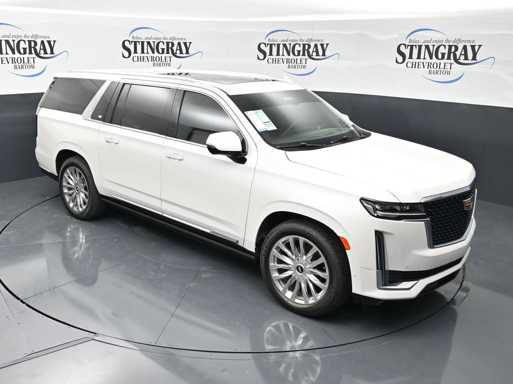 Used 2022 Cadillac Escalade ESV Premium Luxury w/ Performance Package AWD/4WD image 23