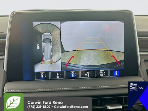 Used 2024 Chevrolet Tahoe Premier w/ Premium Package AWD/4WD image 18