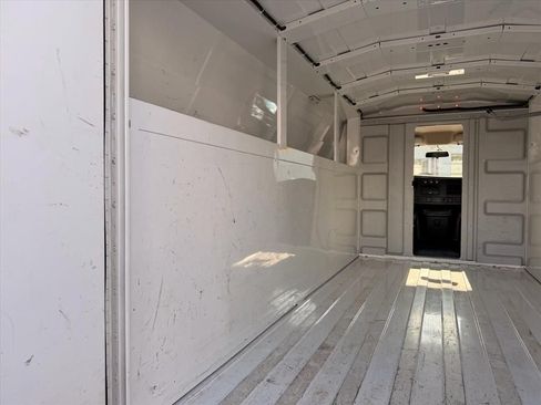 Used 2019 Chevrolet Express 3500 w/ Power Convenience Package RWD image 12