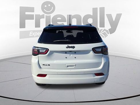 Used 2023 Jeep Compass High Altitude AWD/4WD image 6