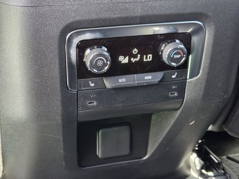 New 2026 Chevrolet Suburban LT w/ Comfort Package RWD image 11
