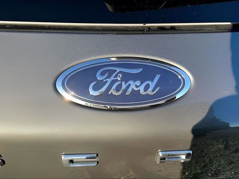Used 2025 Ford Escape Active image 29