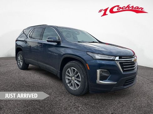 Certified 2023 Chevrolet Traverse LT image 1