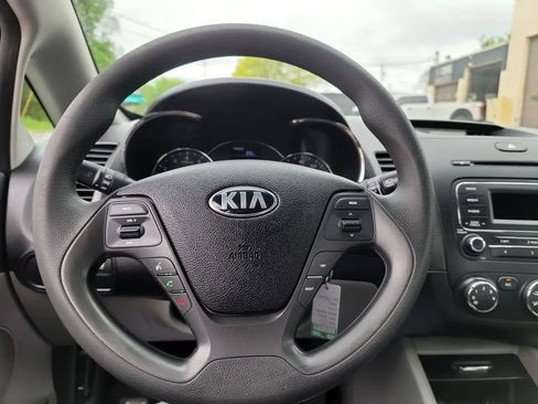 Used 2015 Kia Forte LX FWD image 13