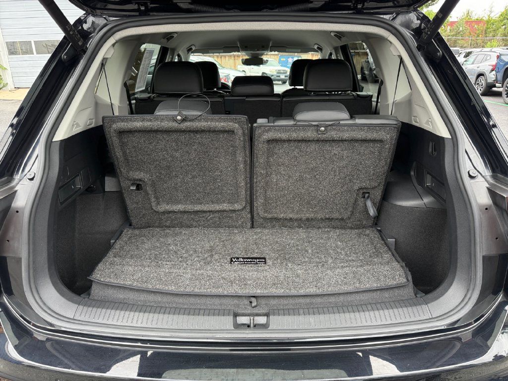 Used 2022 Volkswagen Tiguan SE FWD image 24