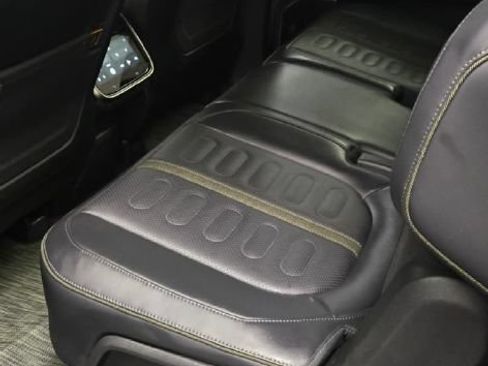 Used 2024 Rivian R1S Adventure AWD/4WD image 10