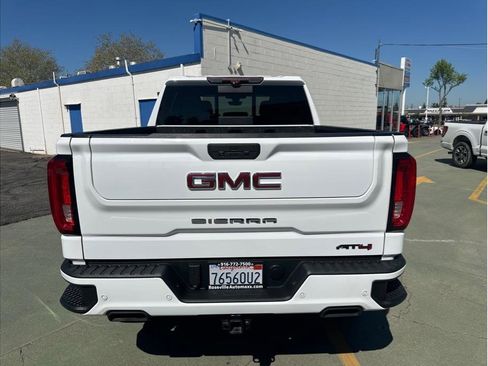 Used 2020 GMC Sierra 1500 AT4 w/ AT4 Premium Package image 7