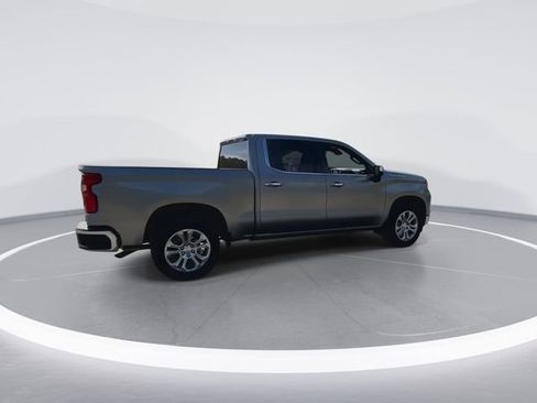 Used 2024 Chevrolet Silverado 1500 LTZ image 11