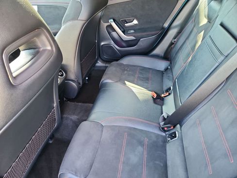 Used 2025 Mercedes-Benz CLA 250 4MATIC image 5