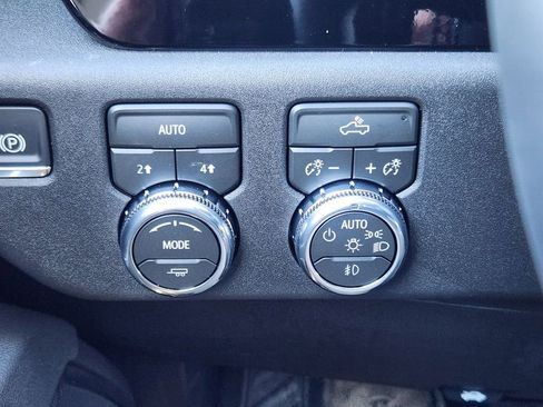 New 2026 GMC Sierra 1500 Elevation image 23