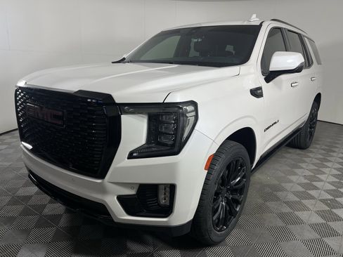 Used 2021 GMC Yukon Denali image 3