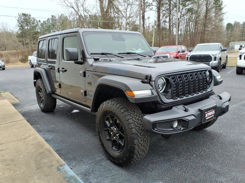 Used 2025 Jeep Wrangler Unlimited Sport S 4xe image 3