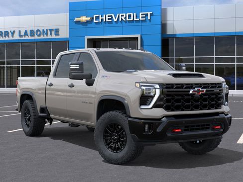 New 2026 Chevrolet Silverado 2500 ZR2 AWD/4WD image 9