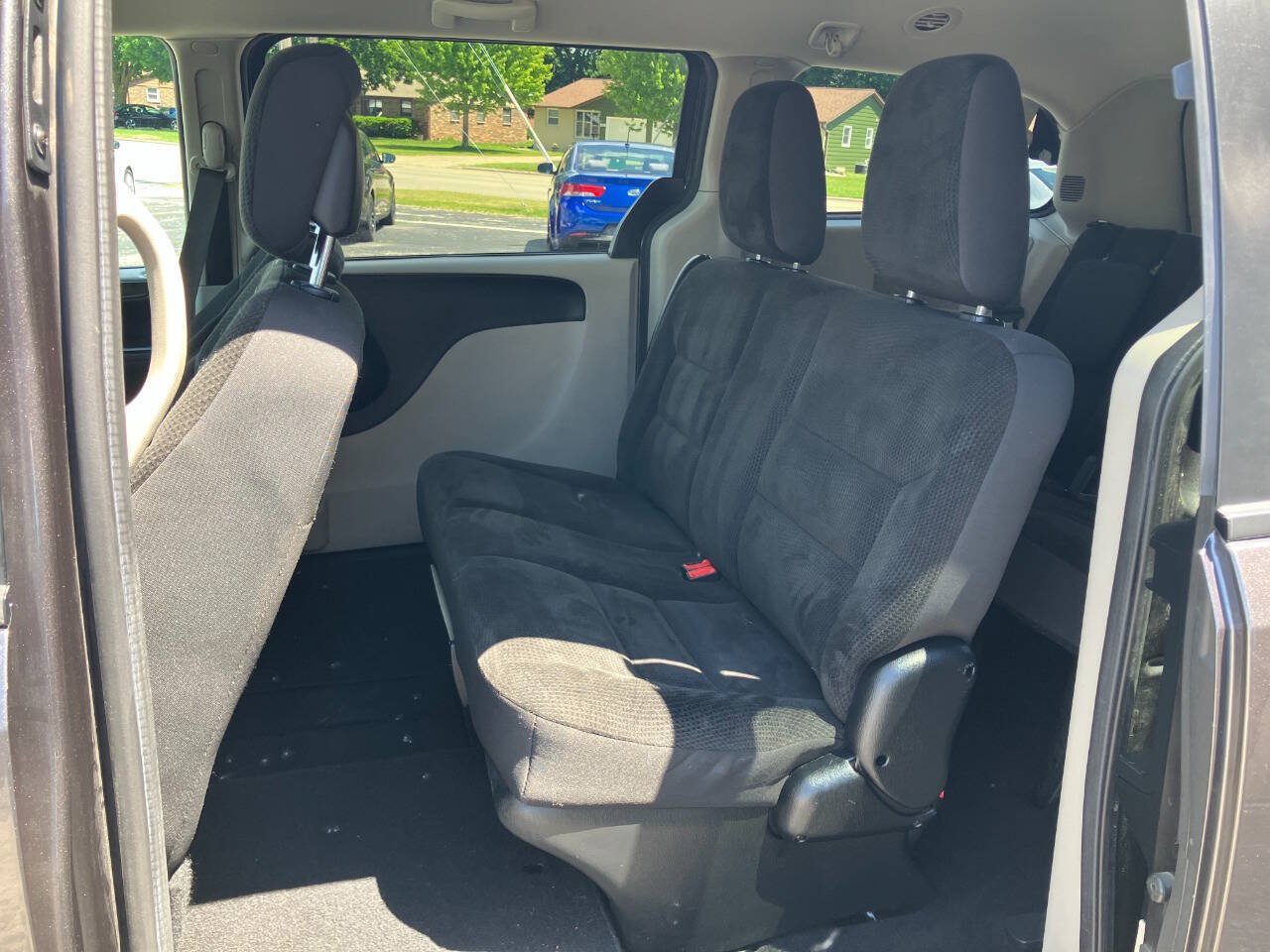 Used 2017 Dodge Grand Caravan SE w/ Power Window Group FWD image 9
