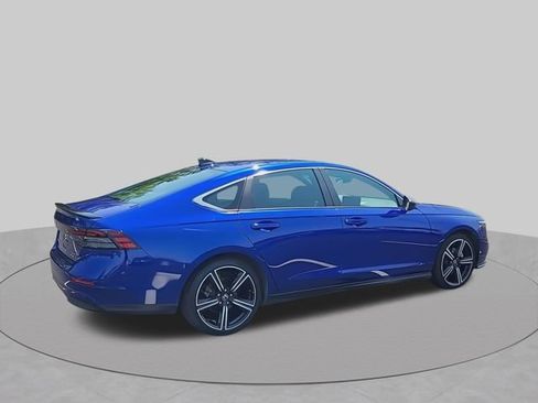 Used 2023 Honda Accord Sport image 10