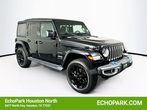 Used 2023 Jeep Wrangler Unlimited Sahara w/ Cold Weather Group AWD/4WD image 1