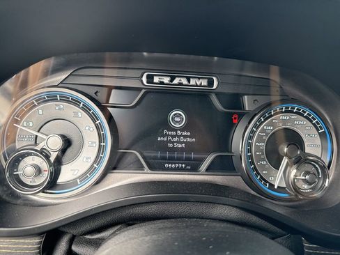 Used 2020 RAM 1500 Limited image 12