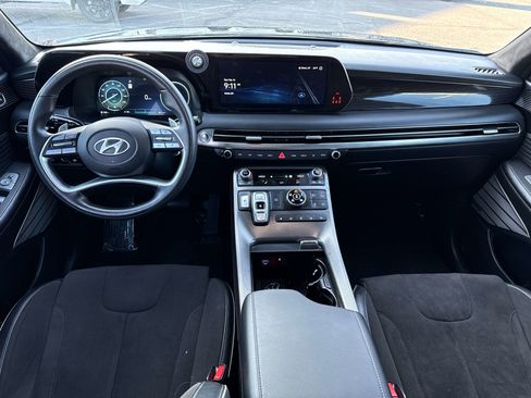 Used 2025 Hyundai Palisade Calligraphy image 15