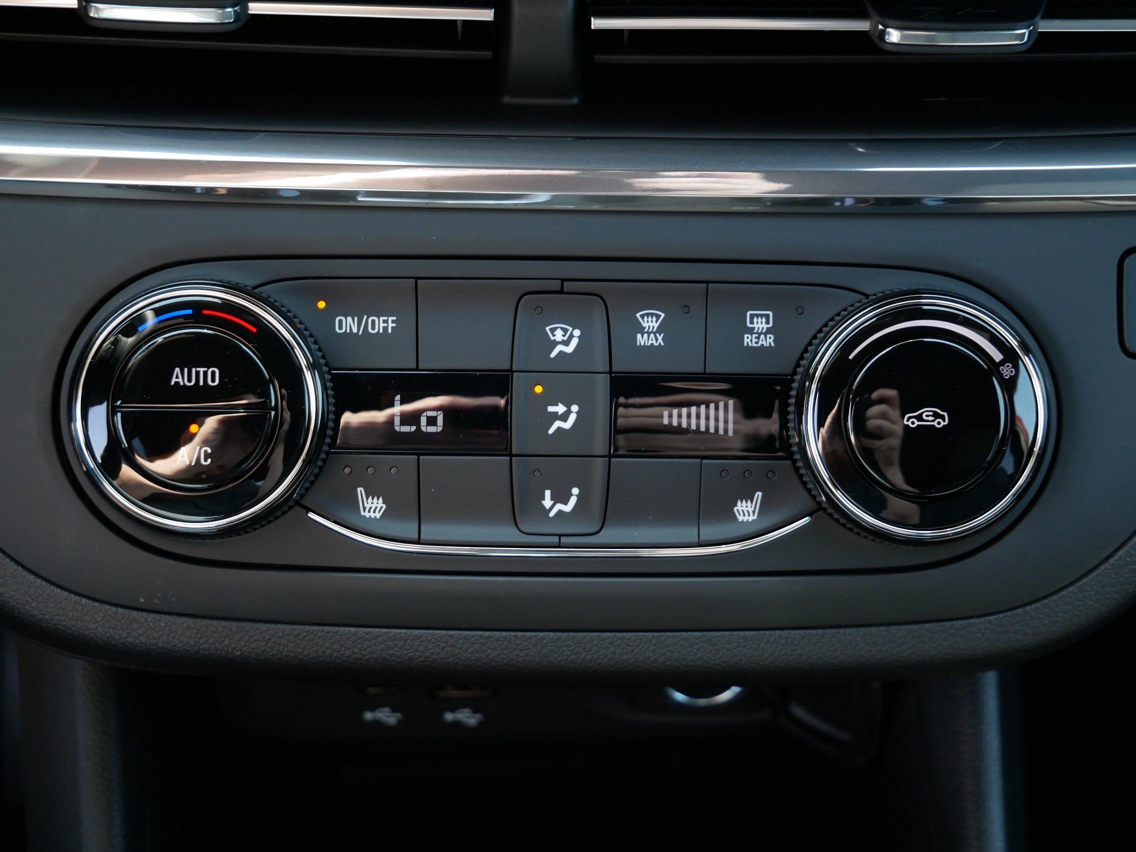 New 2026 Buick Envista Sport Touring w/ Convenience I Package FWD image 8