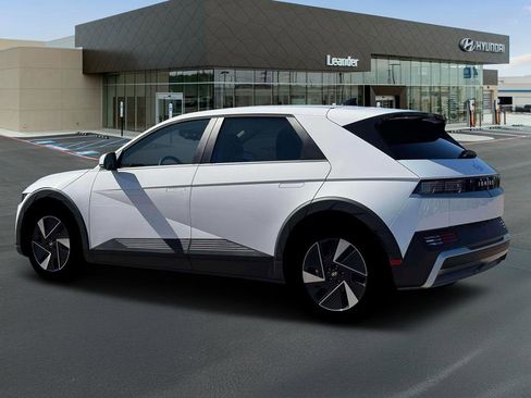 New 2026 Hyundai Ioniq 5 SE image 4