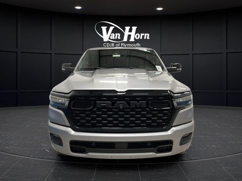 Used 2025 RAM 1500 Big Horn AWD/4WD image 2
