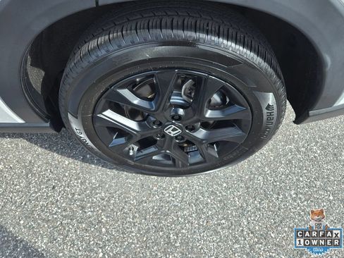 Used 2025 Honda HR-V Sport image 12