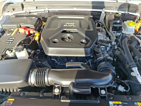 Used 2023 Jeep Wrangler Unlimited Rubicon 4xe w/ Cold Weather Group image 28