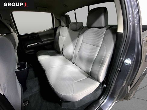 Used 2023 Toyota Tacoma SR5 AWD/4WD image 21