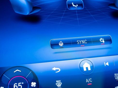 New 2026 Mercedes-Benz GLC 43 AMG 4MATIC image 35