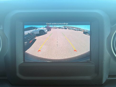 Used 2022 Jeep Wrangler Sport AWD/4WD image 24