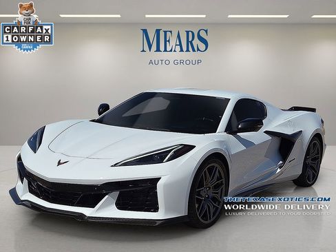 Used 2024 Chevrolet Corvette Z06 w/ Battery Protection Package RWD image 1
