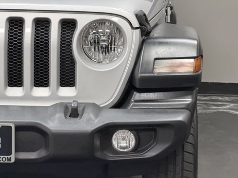 Used 2022 Jeep Wrangler Unlimited Sport image 8