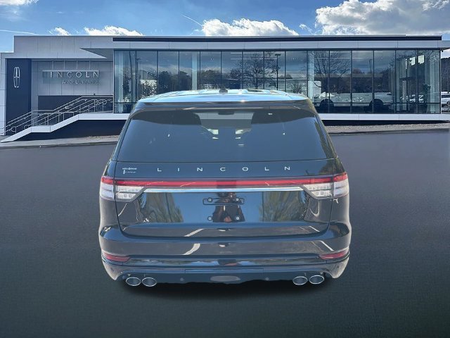 Used 2023 Lincoln Aviator Reserve w/ Equipment Group 201A AWD/4WD image 7
