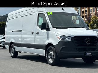 Used 2024 Mercedes-Benz Sprinter 2500 video 2