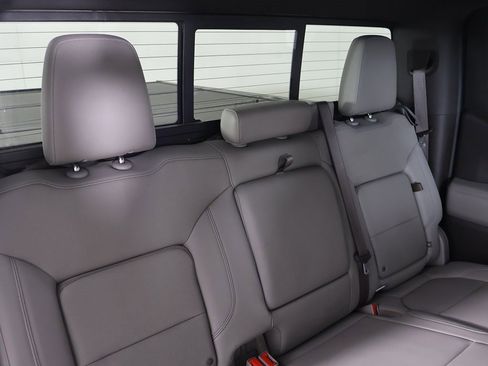 Used 2019 GMC Sierra 1500 SLT image 37