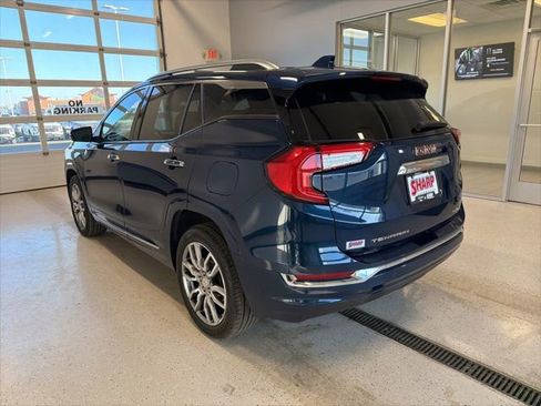 Used 2023 GMC Terrain Denali image 7