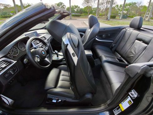 Used 2019 BMW 430i Convertible w/ M Sport Package image 9