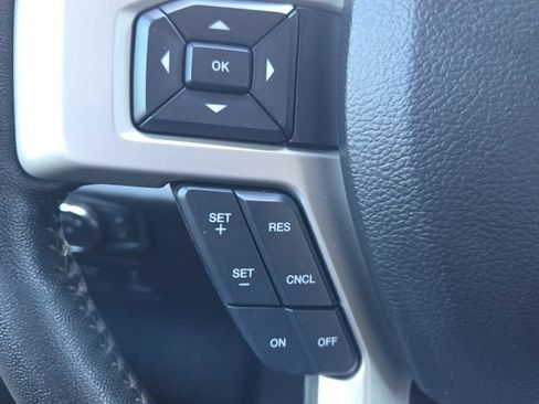 Used 2019 Ford F150 Lariat AWD/4WD image 14