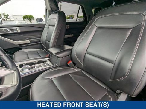 Used 2022 Ford Explorer XLT w/ Equipment Group 202A image 20