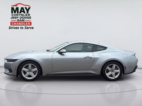 Used 2026 Ford Mustang Premium RWD image 4