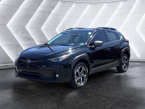 Used 2024 Subaru Crosstrek 2.0i Premium AWD/4WD image 3