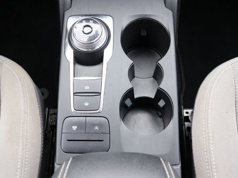 Used 2020 Ford Escape S image 20