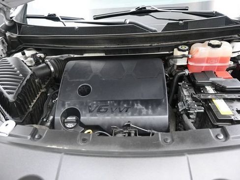Used 2020 Chevrolet Traverse LT FWD image 33