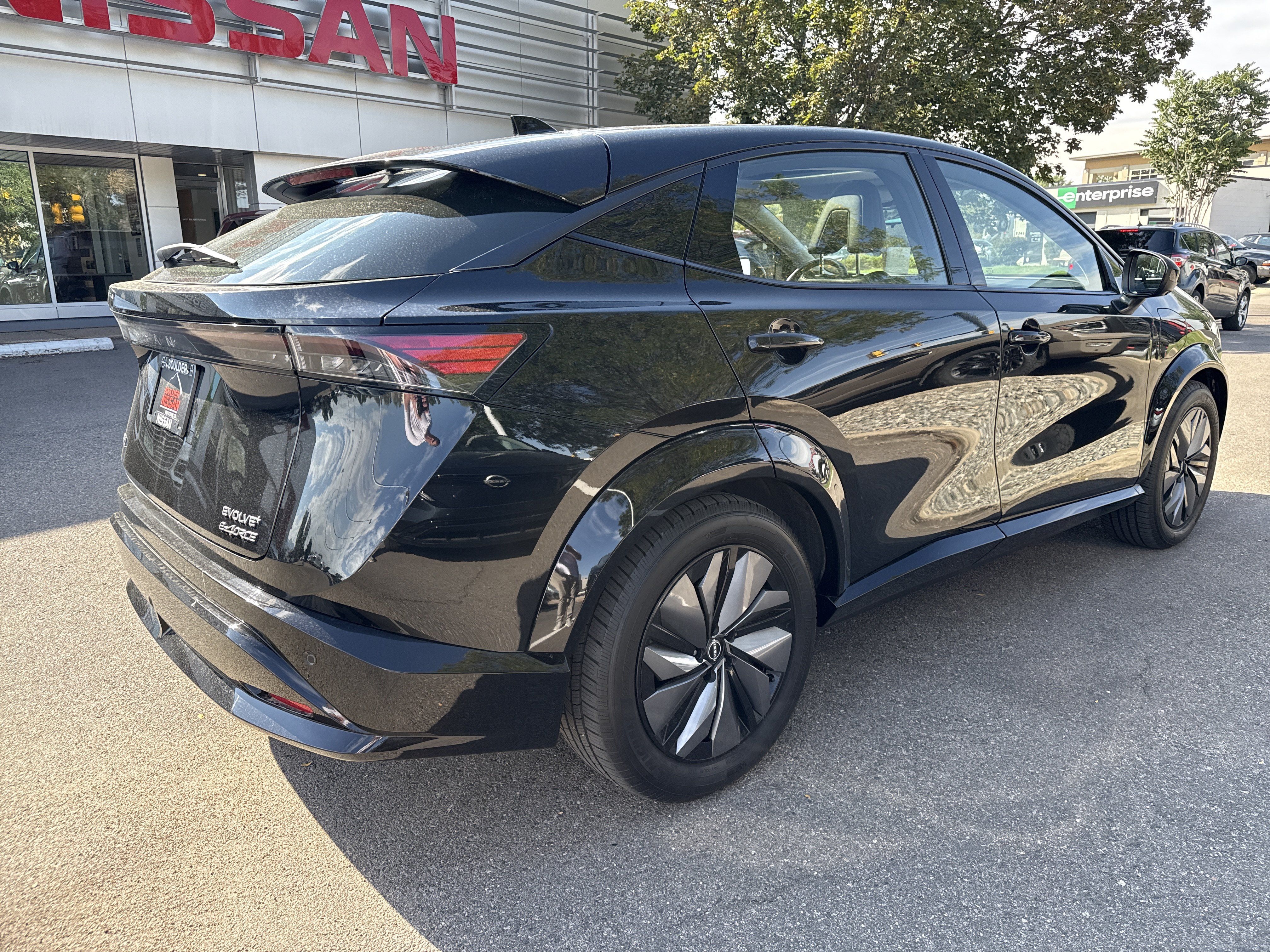Certified 2024 Nissan Ariya AWD image 10