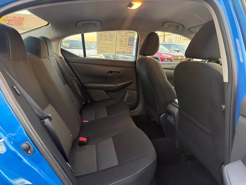 Used 2025 Nissan Sentra SV FWD image 15
