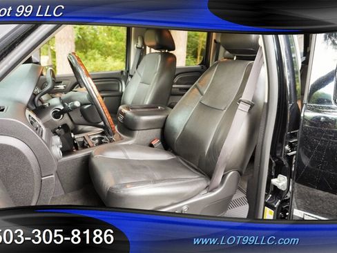 Used 2014 GMC Sierra 2500 Denali w/ Suspension Package, Off-Road AWD/4WD image 2