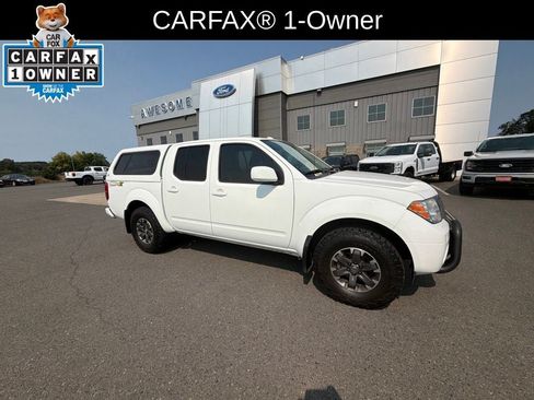 Used 2017 Nissan Frontier PRO-4X AWD/4WD image 5