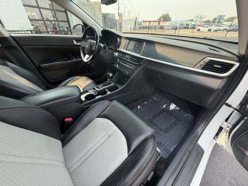 Used 2020 Kia Optima Premium FWD image 13