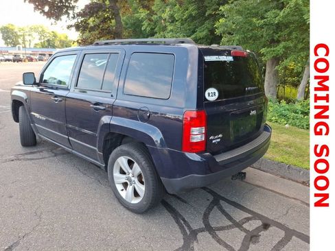Used 2014 Jeep Patriot Latitude AWD/4WD image 8