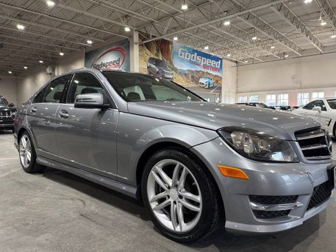 Used 2014 Mercedes-Benz C 250 Sedan image 24